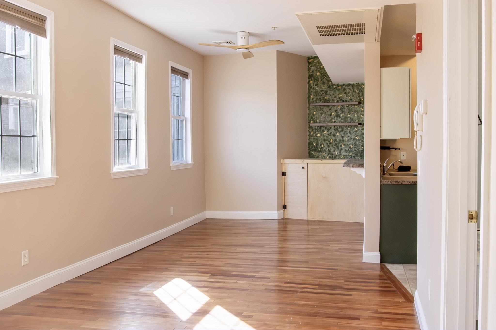 282 Central Avenue, Unit 5 Dover, NH 03820 - Photo 11 of 25