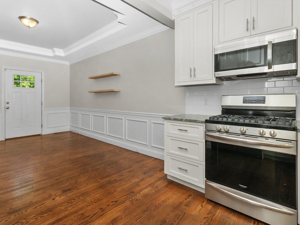 66 Ash Street, Unit 1 Waltham, MA 02453 - Photo 4 of 39