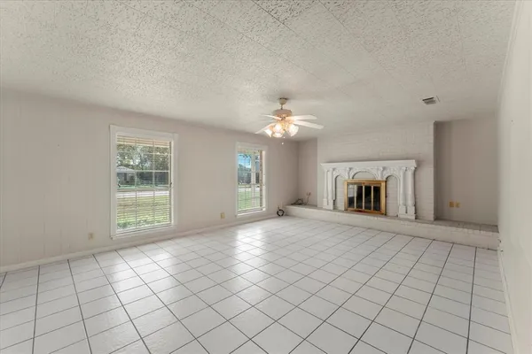 $225,000 | 102 Westwood Parkway, Naples, TX 75568