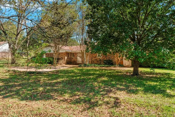 $225,000 | 102 Westwood Parkway, Naples, TX 75568