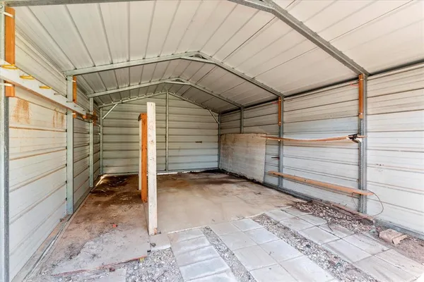 $225,000 | 102 Westwood Parkway, Naples, TX 75568