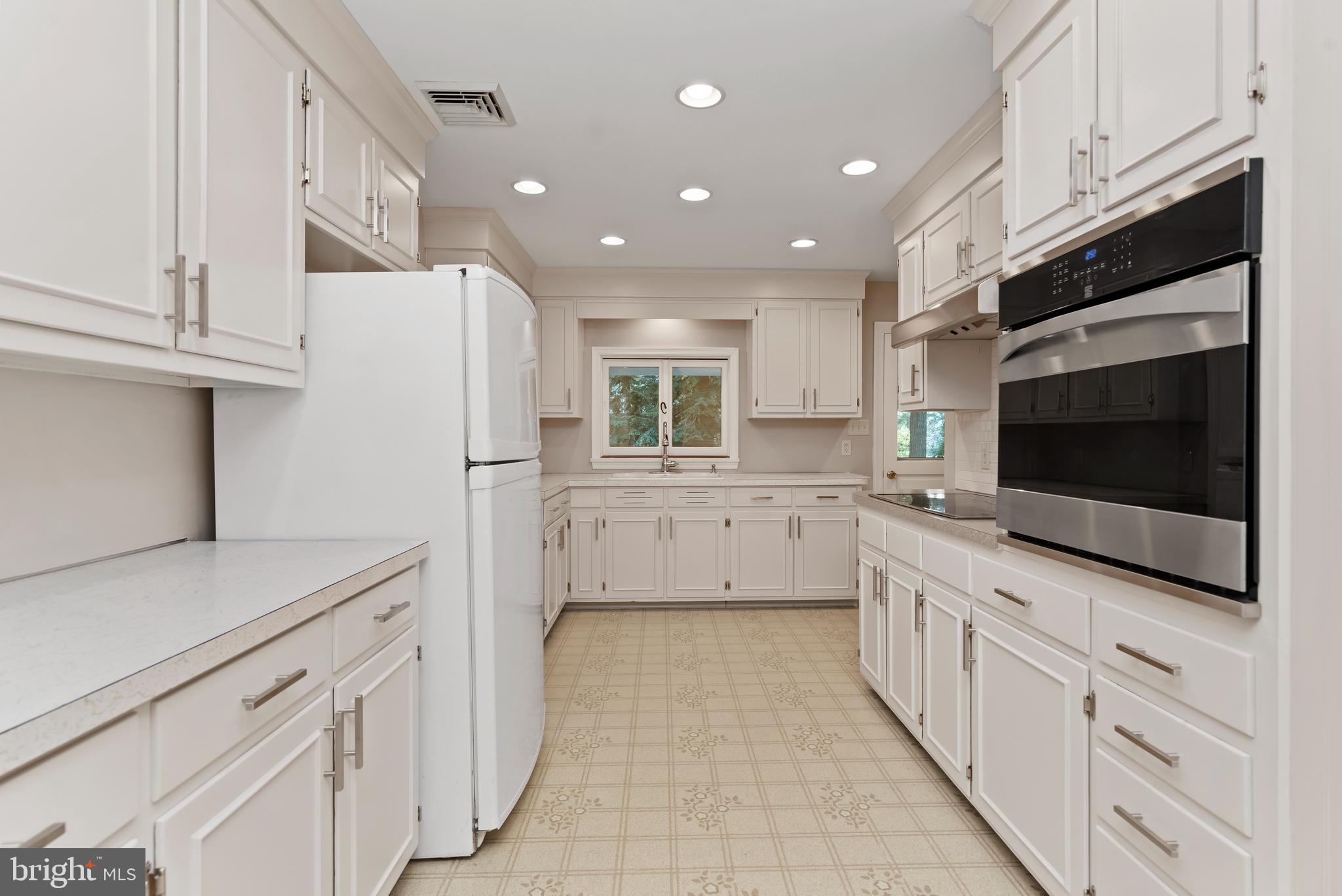 1147 Myerstown Road Gardners, PA 17324 - Photo 4 of 27 Gallery Image 4