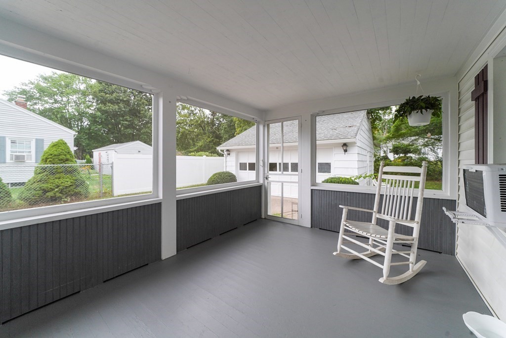 25 Fernwood Road Southwick, MA 01077 - Photo 9 of 42 Gallery Image 9