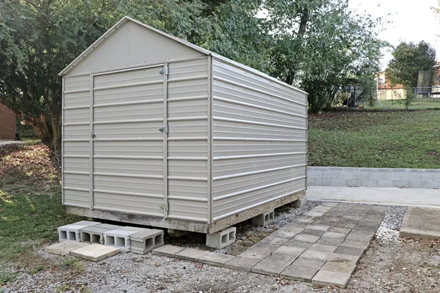 $210,000 | 241 Castle Lane, Dover, TN 37058