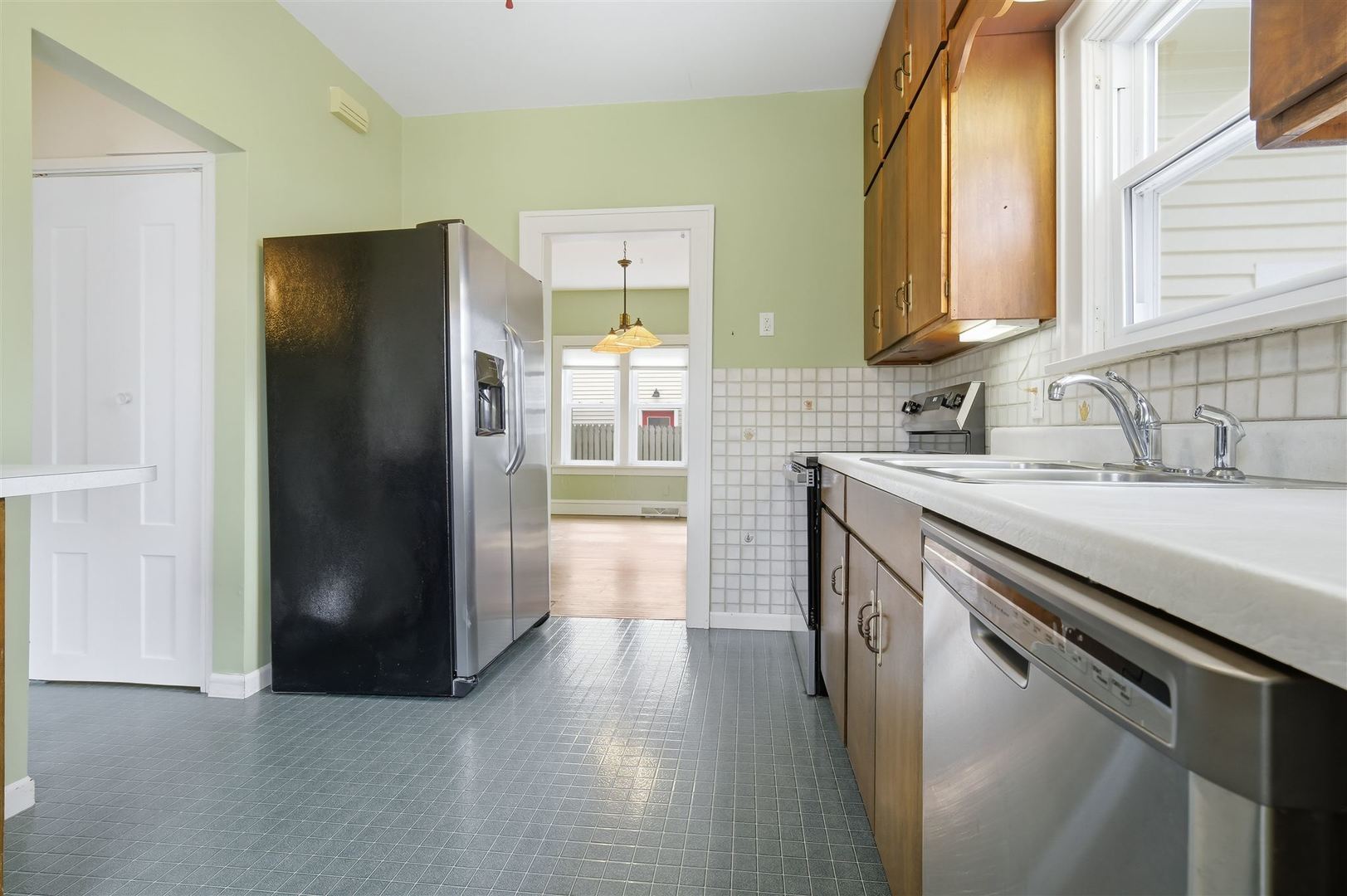 907 South Fell Avenue Normal, IL 61761 - Photo 13 of 35