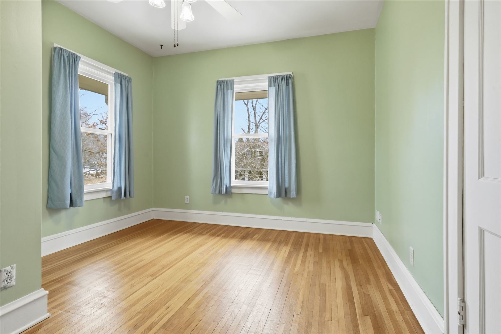 907 South Fell Avenue Normal, IL 61761 - Photo 16 of 35