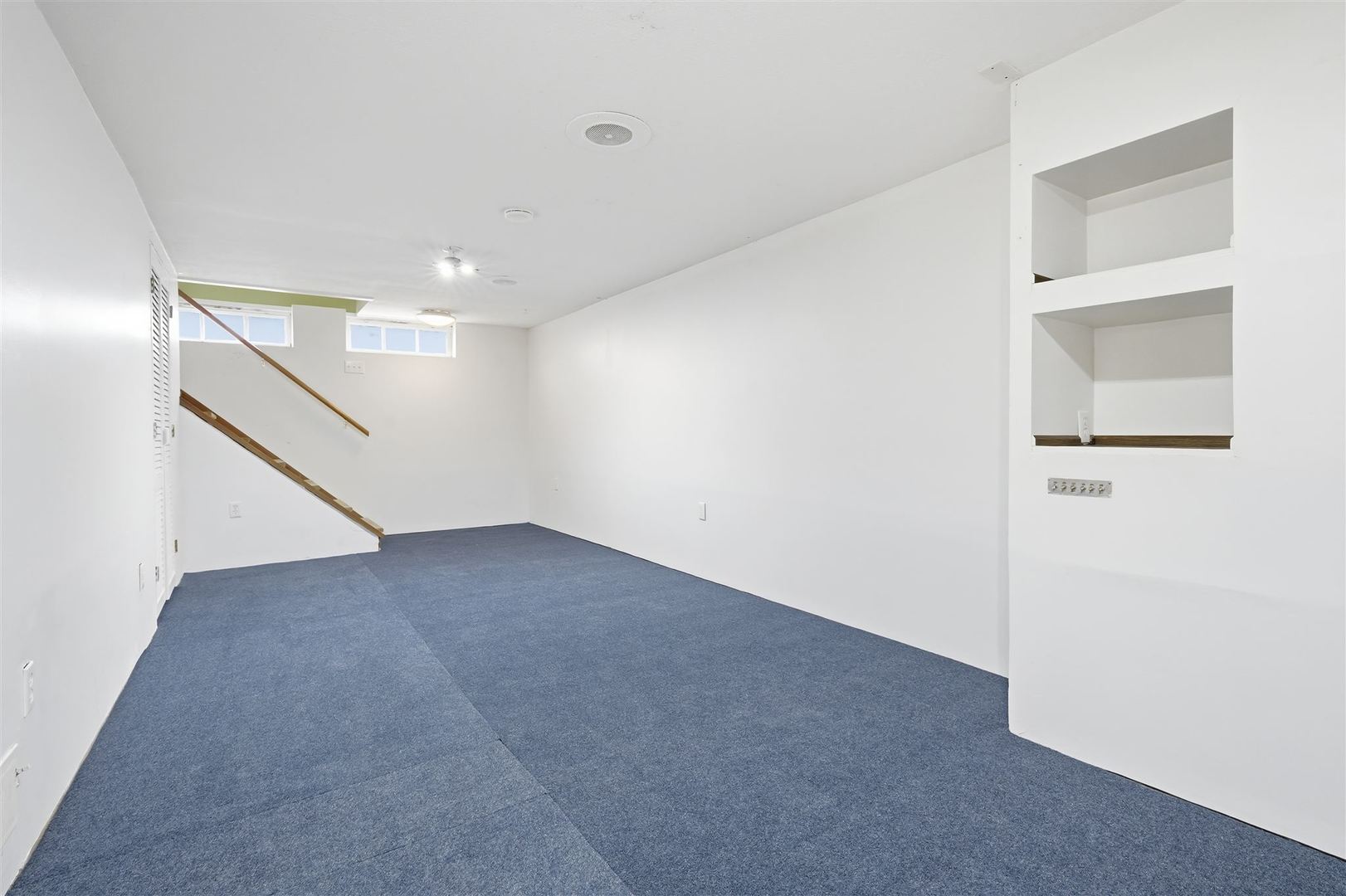 907 South Fell Avenue Normal, IL 61761 - Photo 27 of 35