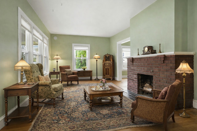 907 South Fell Avenue Normal, IL 61761 - Photo 5 of 35