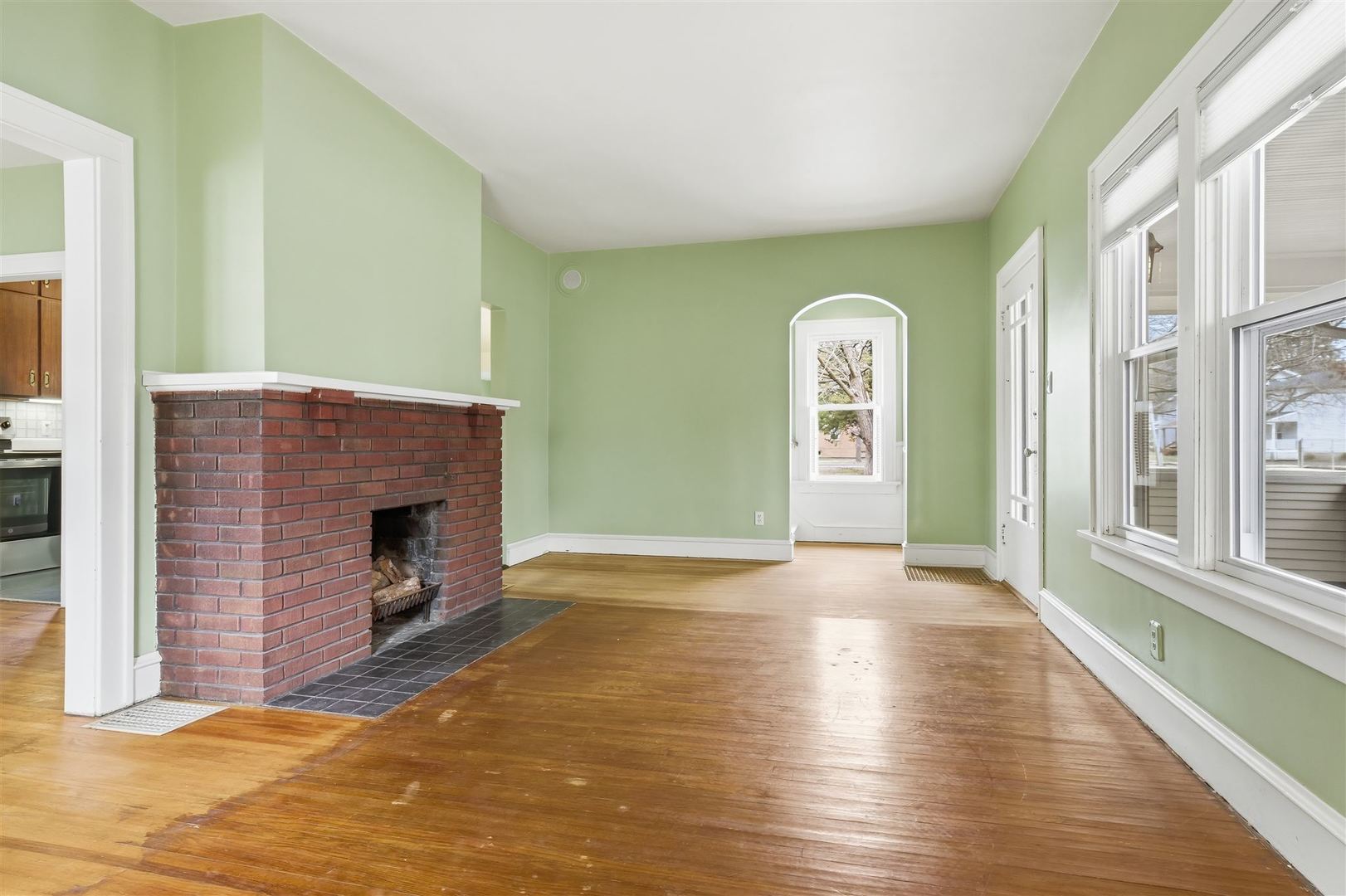 907 South Fell Avenue Normal, IL 61761 - Photo 6 of 35