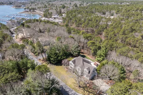 $1,499,000 | 66 Frog Pond Close, Mashpee, MA 02649