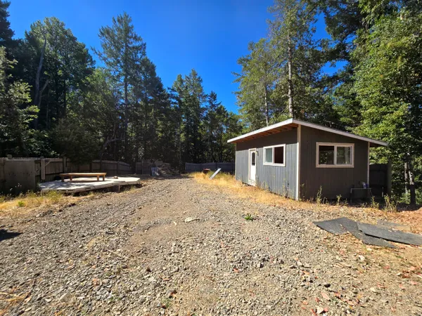 $149,000 | 81515 Milstead Road, Garberville, CA 95542