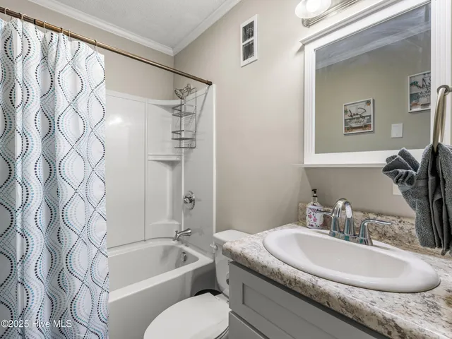 $1,600 | 2182 New River Inlet Road, Unit 175, North Topsail Beach, NC 28460