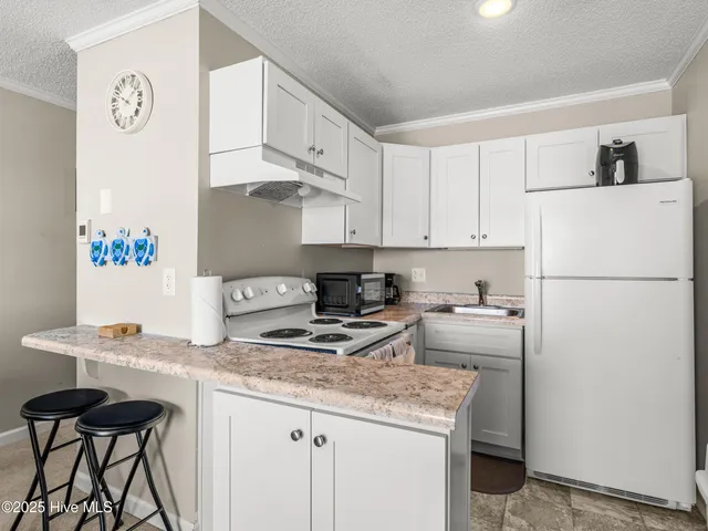 $1,600 | 2182 New River Inlet Road, Unit 175, North Topsail Beach, NC 28460