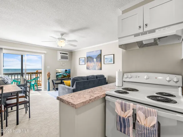 $1,600 | 2182 New River Inlet Road, Unit 175, North Topsail Beach, NC 28460