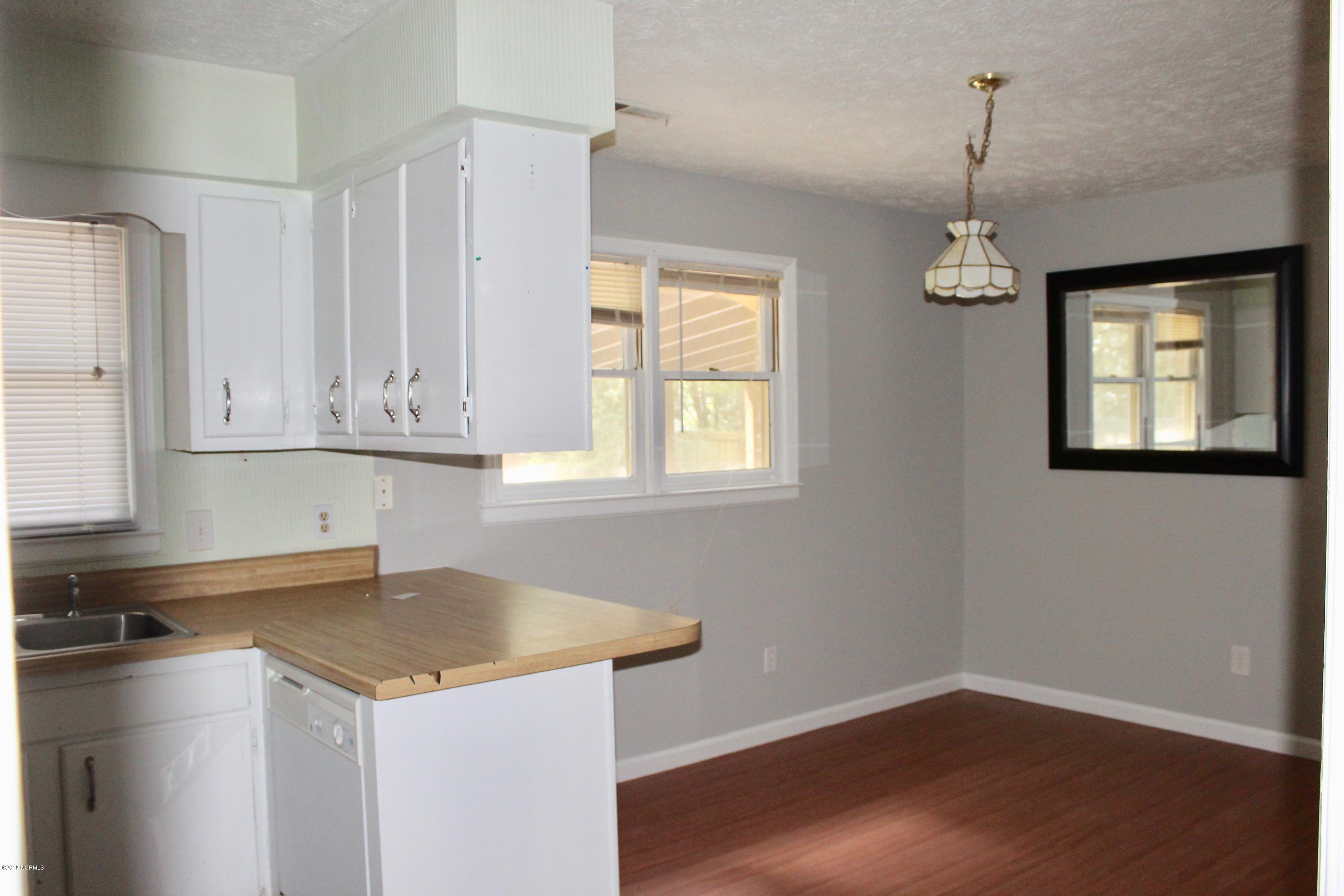 145 Graystone Road Wilmington, NC 28411 - Photo 10 of 19 IMG_3067