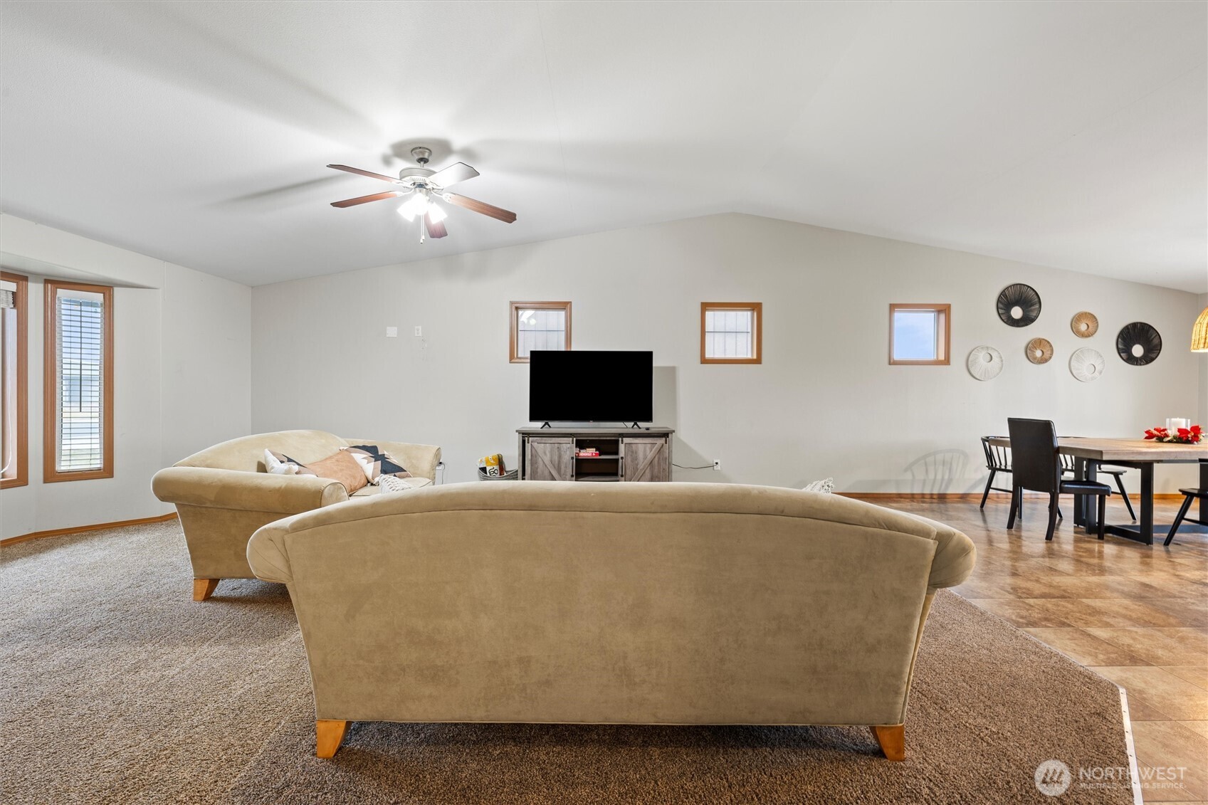 682 L Street Southeast Ephrata, WA 98823 - Photo 12 of 40 a living room with furniture and a flat screen tv