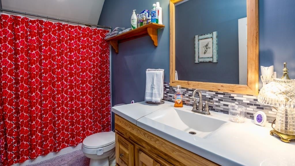 1000 Davis Branch Road Prichard, WV 25555 - Photo 8 of 21 Gallery Image 8