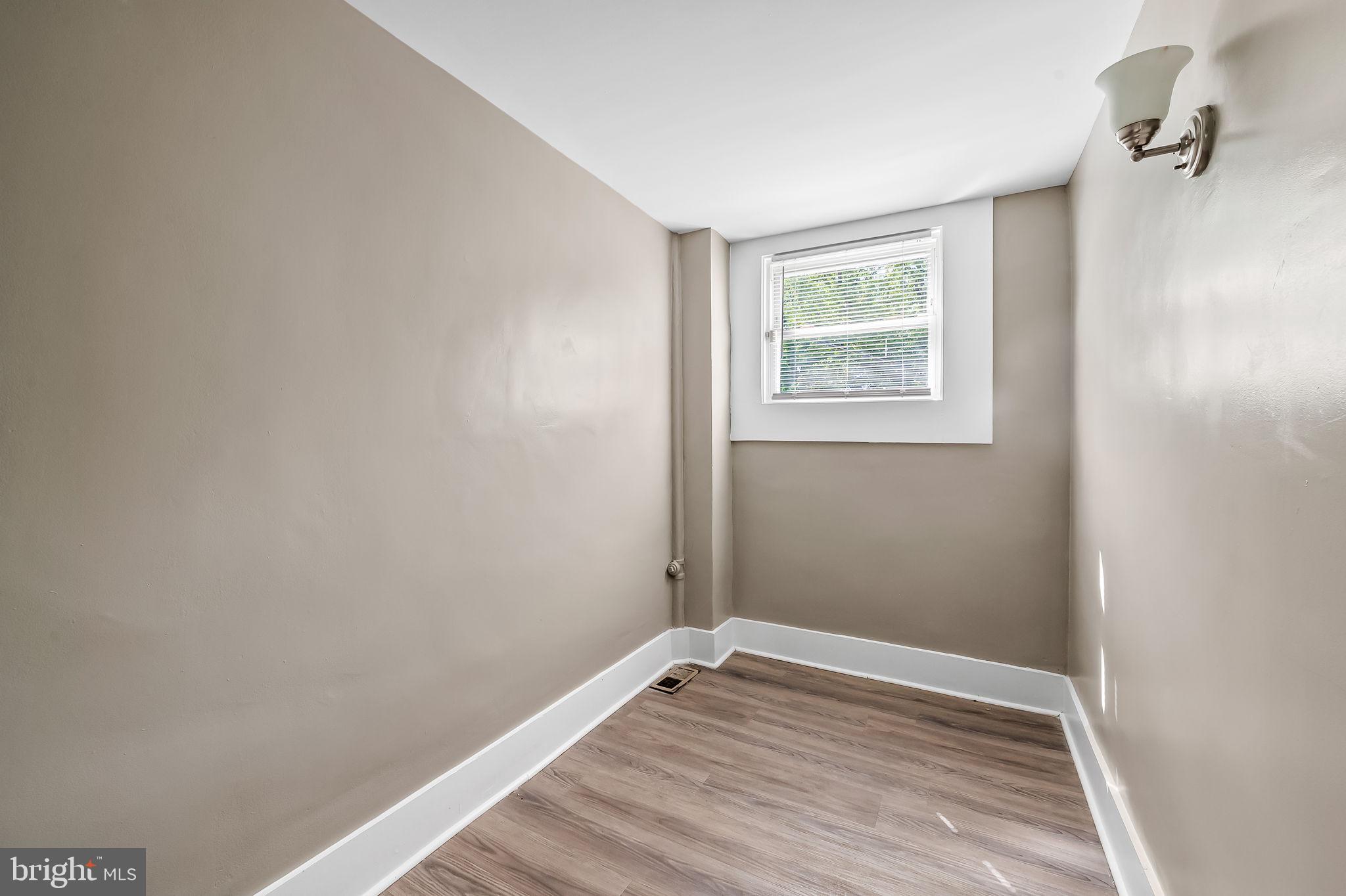 3217 Ravenwood Avenue Baltimore, MD 21213 - Photo 13 of 20