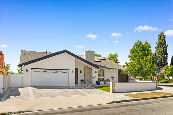 $1,380,000 | 22821 Costa Bella Drive, Lake Forest, CA 92630