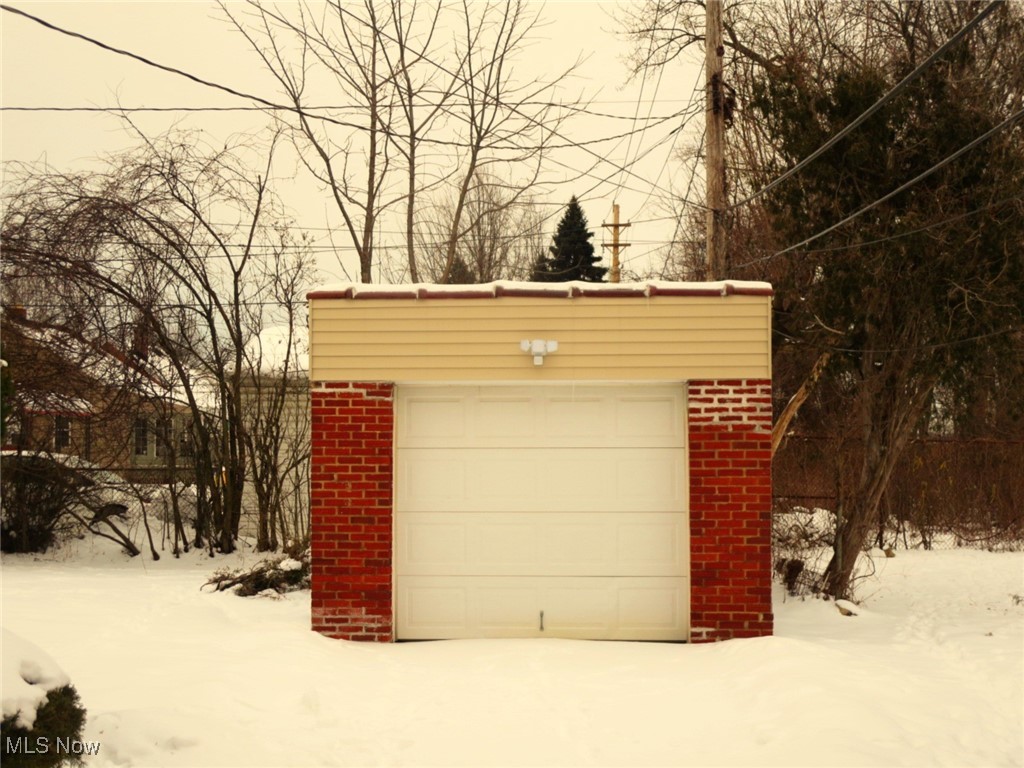 11911 Granger Road Cleveland, OH 44125 - Photo 39 of 44 Gallery Image 39