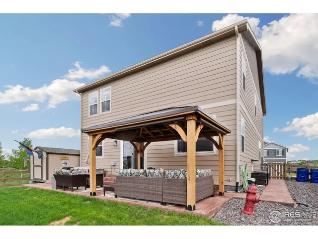 a front view of house with yard