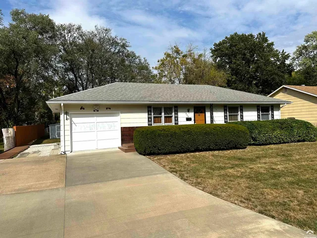 $210,000 | 1620 East 18th Street, Lawrence, KS 66044