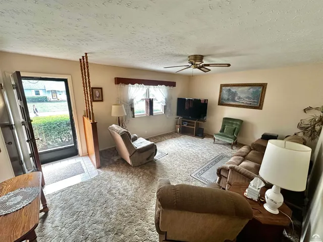 $210,000 | 1620 East 18th Street, Lawrence, KS 66044