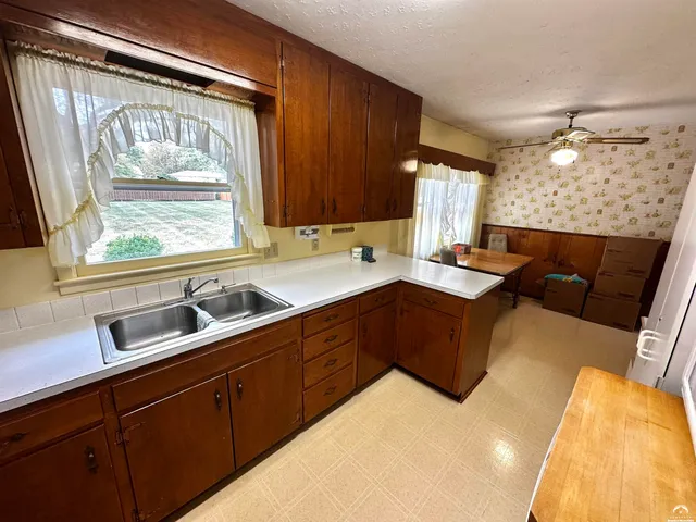 $210,000 | 1620 East 18th Street, Lawrence, KS 66044