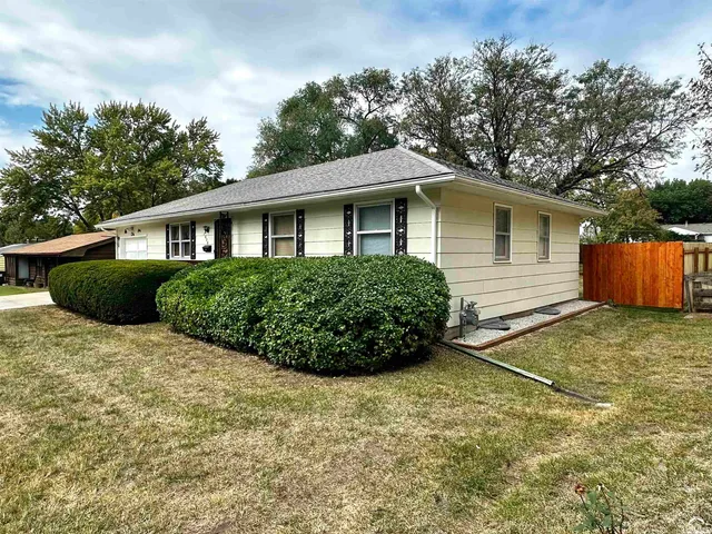 $210,000 | 1620 East 18th Street, Lawrence, KS 66044
