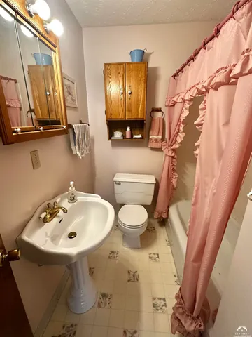 $210,000 | 1620 East 18th Street, Lawrence, KS 66044