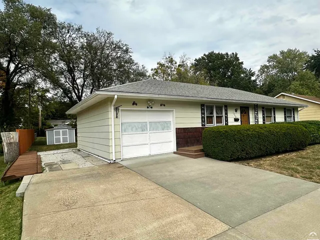 $210,000 | 1620 East 18th Street, Lawrence, KS 66044