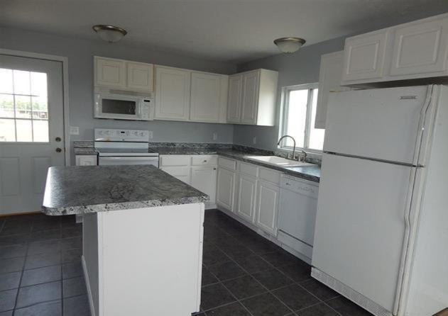 8889 Clarabella Road Clare, MI 48617 - Photo 4 of 9 1820013-5