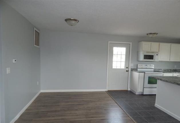 8889 Clarabella Road Clare, MI 48617 - Photo 5 of 9 1820013-16