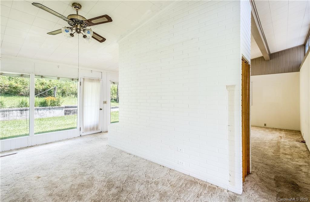 1748 Ratcliff Cove Road Waynesville, NC 28786 - Photo 13 of 26 Gallery Image 13