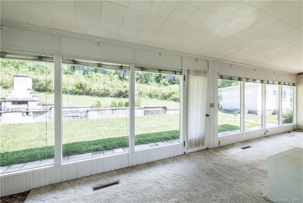 1748 Ratcliff Cove Road Waynesville, NC 28786 - Photo 14 of 26 Gallery Image 14