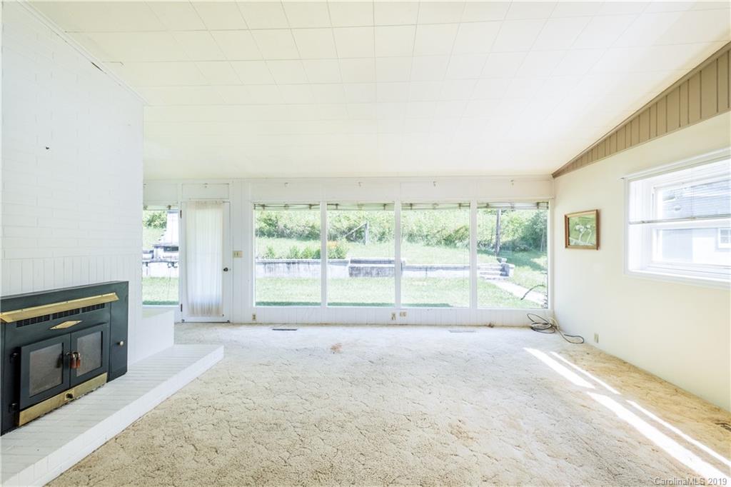 1748 Ratcliff Cove Road Waynesville, NC 28786 - Photo 15 of 26 Gallery Image 15