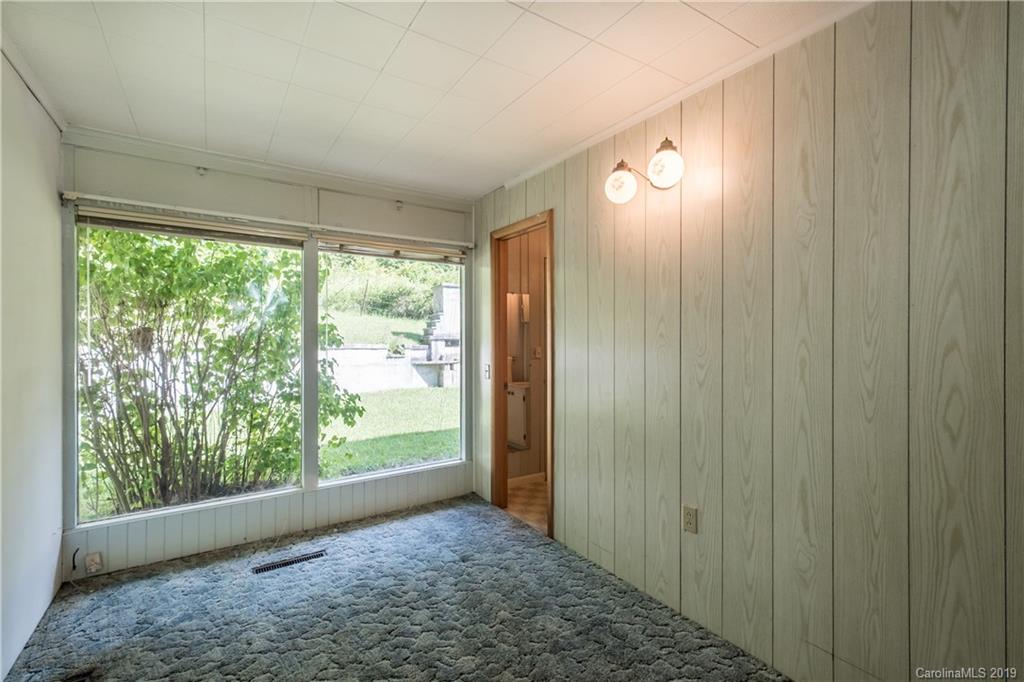 1748 Ratcliff Cove Road Waynesville, NC 28786 - Photo 22 of 26 Gallery Image 22