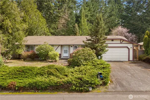 $389,900 | 15111 27th Avenue East, Tacoma, WA 98445