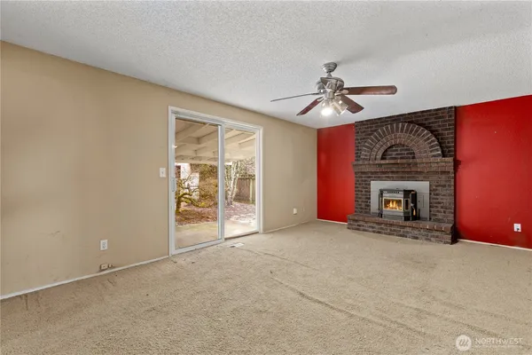 $389,900 | 15111 27th Avenue East, Tacoma, WA 98445