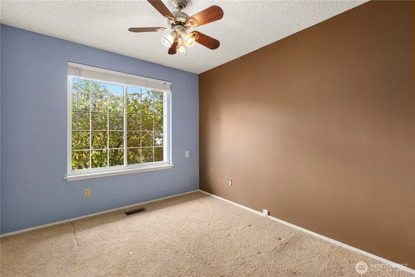 $389,900 | 15111 27th Avenue East, Tacoma, WA 98445