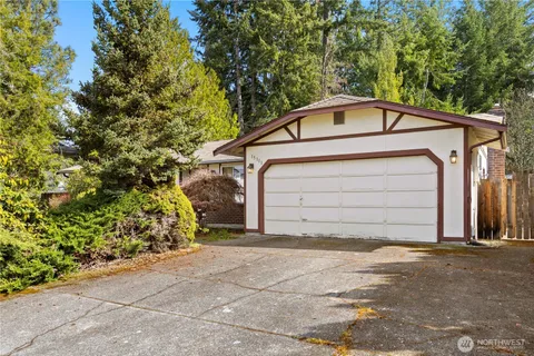 $389,900 | 15111 27th Avenue East, Tacoma, WA 98445
