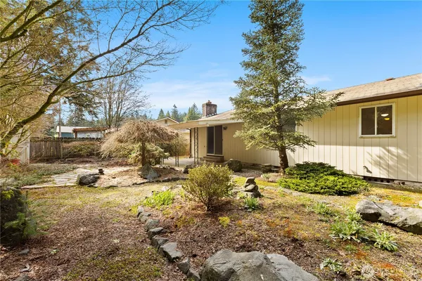 $389,900 | 15111 27th Avenue East, Tacoma, WA 98445