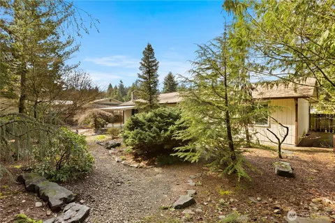 $389,900 | 15111 27th Avenue East, Tacoma, WA 98445