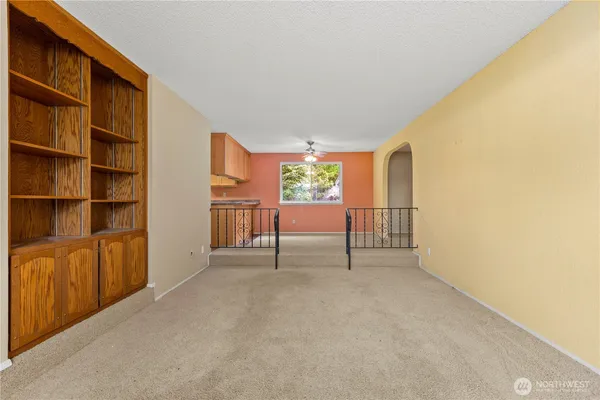 $389,900 | 15111 27th Avenue East, Tacoma, WA 98445