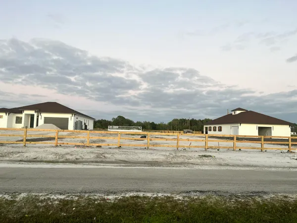 $2,300,000 | 2324 Deer Run Trail, Loxahatchee, FL 33470