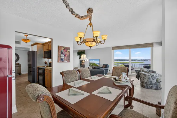 $4,500 | 5550 North Ocean Drive, Unit 20C, Singer Island, FL 33404