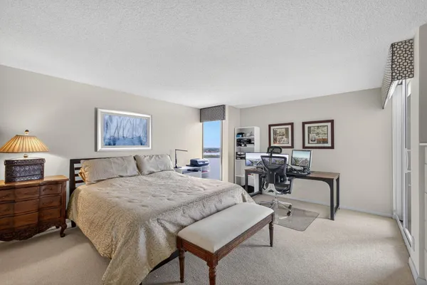 $4,500 | 5550 North Ocean Drive, Unit 20C, Singer Island, FL 33404