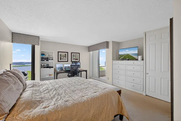 $4,500 | 5550 North Ocean Drive, Unit 20C, Singer Island, FL 33404