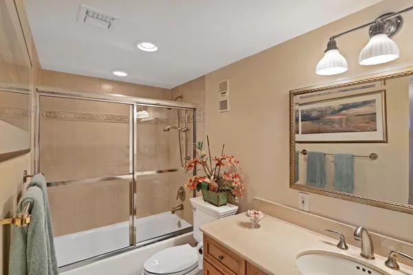 $4,500 | 5550 North Ocean Drive, Unit 20C, Singer Island, FL 33404