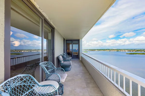 $4,500 | 5550 North Ocean Drive, Unit 20C, Singer Island, FL 33404